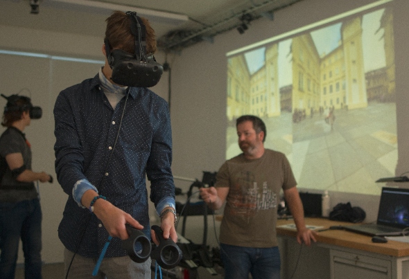 Stálá spolupráce se středními školami